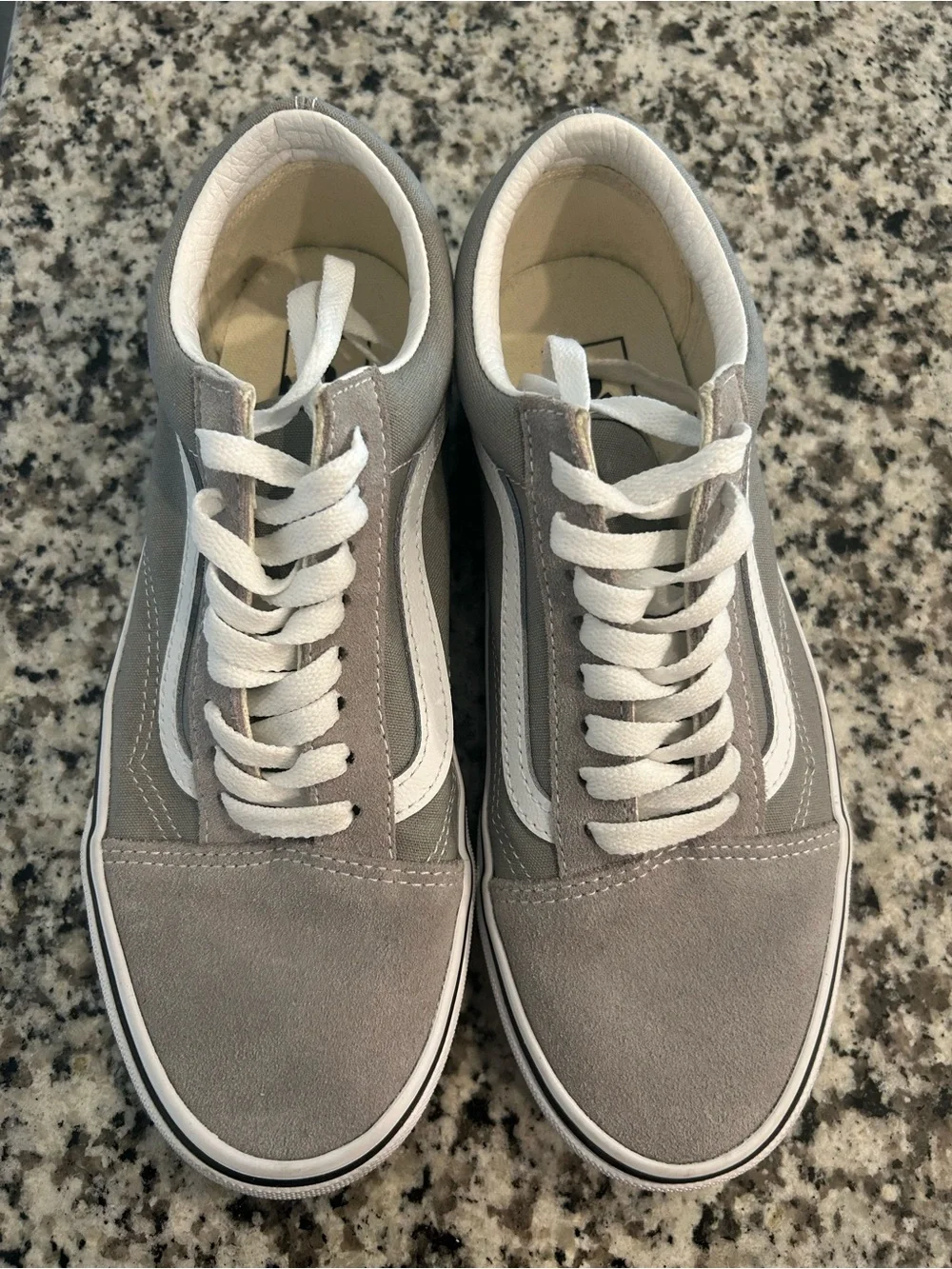 Vans Old Skool Gray Suede & Canvas Sneakers Women’s 8.5 / Men’s 7